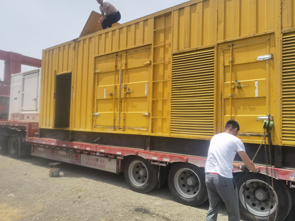 渑池除了负载情况和发动机维护，还有哪些因素会影响 200kw 柴油发电机的油耗？