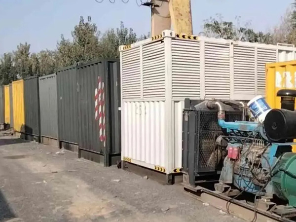 渑池200KW柴油发电机机组每小时油耗是多少？